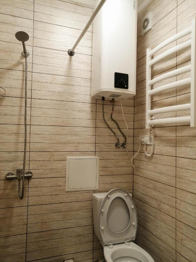 Світло Цілодобово Apartments In The City Center Lviv Exteriör bild